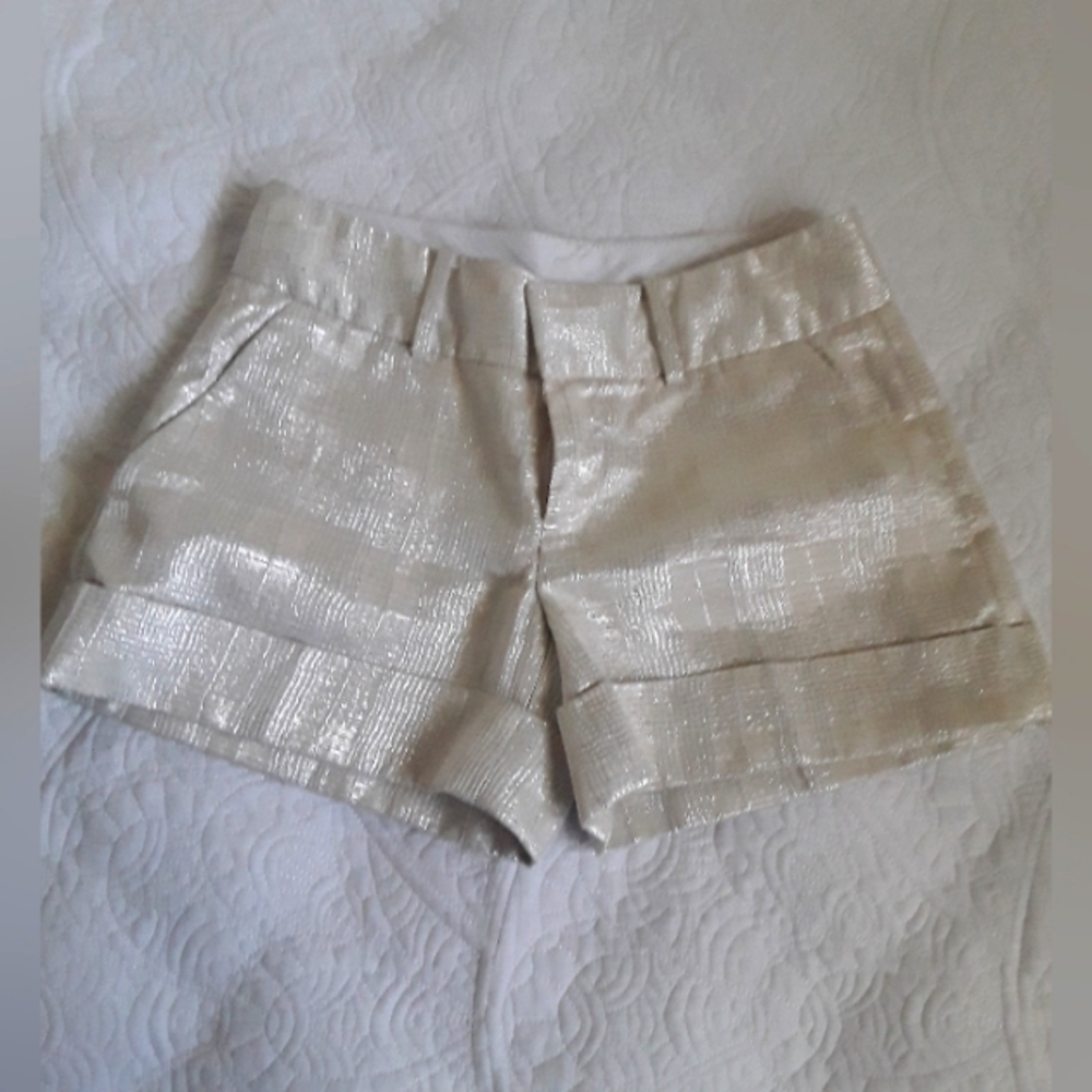 CLUB MONACO CREAM SHIMMERING SILVER METALLIC SHORTS
